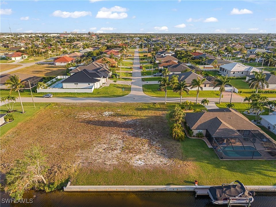 2nd image of 2337 SW 28th Ter