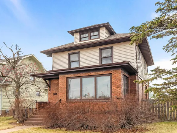 8A Hayes Ct, Superior, WI 54880