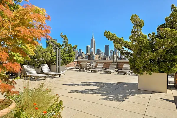Sold by Compass | media 8