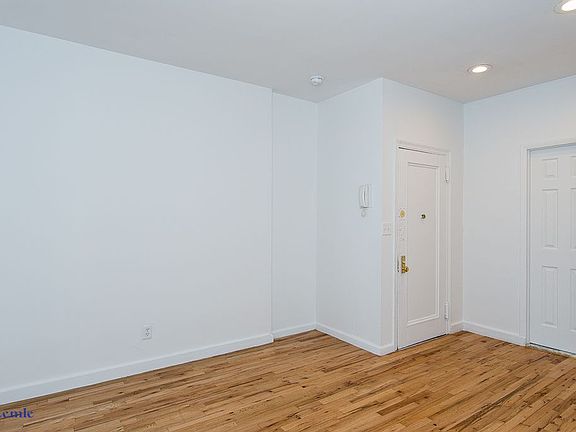 5th image of 410 E 78th St APT 3D