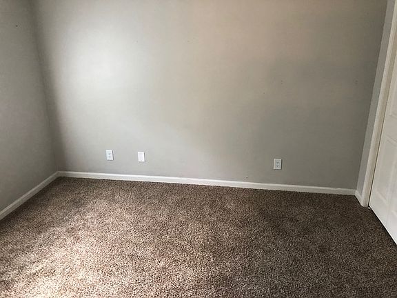 4th image of 2740 Hollywood Ter APT 26