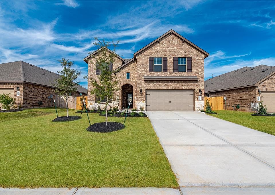 1st image of 28626 Hannahs Harbor Ln