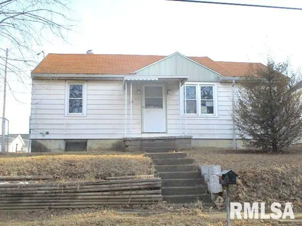 635 Pekin Ave, East Peoria, IL 61611