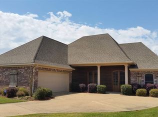 101 Elizabeth Dr, Brandon, MS 39042