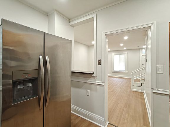 4th image of 4441 N Chadwick St