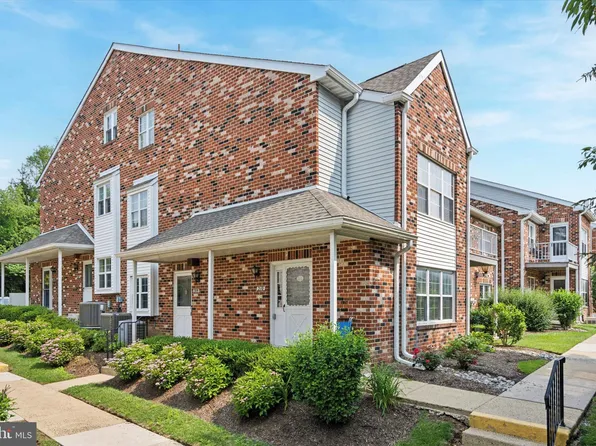 209 Glen Ln, Elkins Park, PA 19027