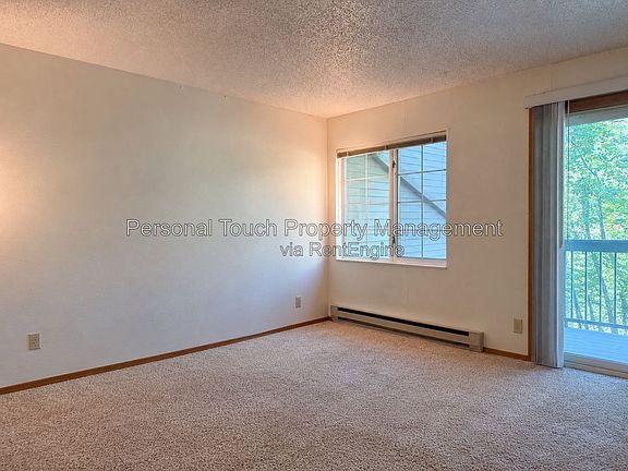 2nd image of 1012 4th Ave S APT B