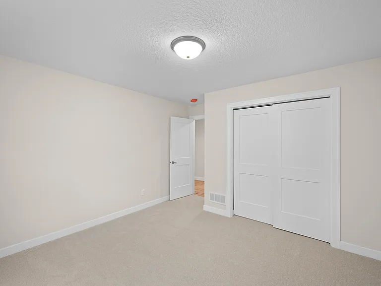 820 26th Ave NE #1 — Photo 17