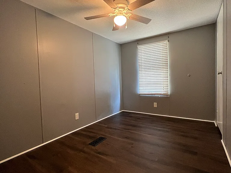 20199 Rebecca Ln — Photo 12
