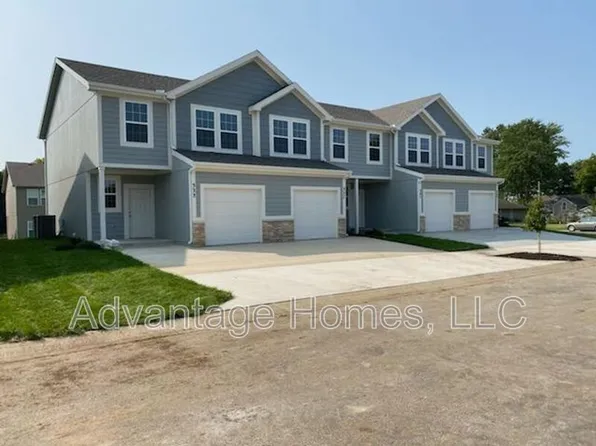 341 N 5th Ter, Louisburg, KS 66053