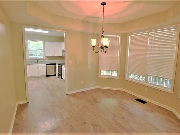 3rd image of 133 Makayla Dr