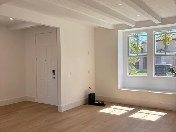(undisclosed Address), Oceanside, CA 92057