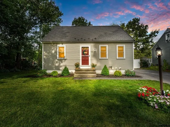 144 Whitney Avenue, Manchester, NH 03104