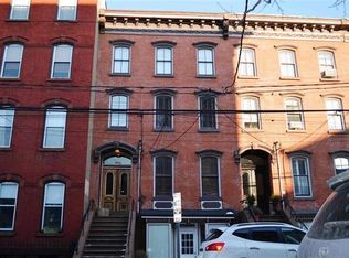 204 Warren St APT 1, Jersey City, NJ 07302