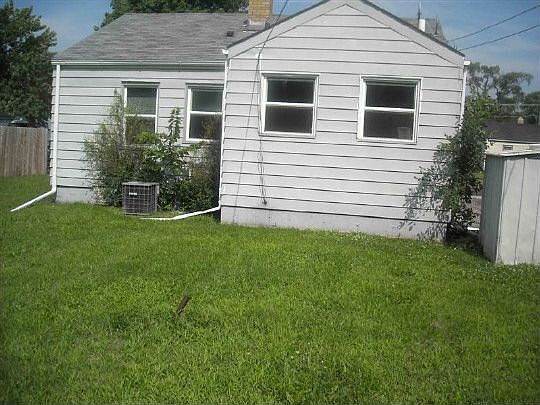 2nd image of 2115 Christina St