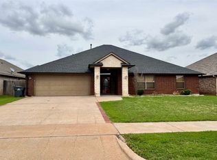 1804 SW Driftwood Dr, Lawton, OK 73505