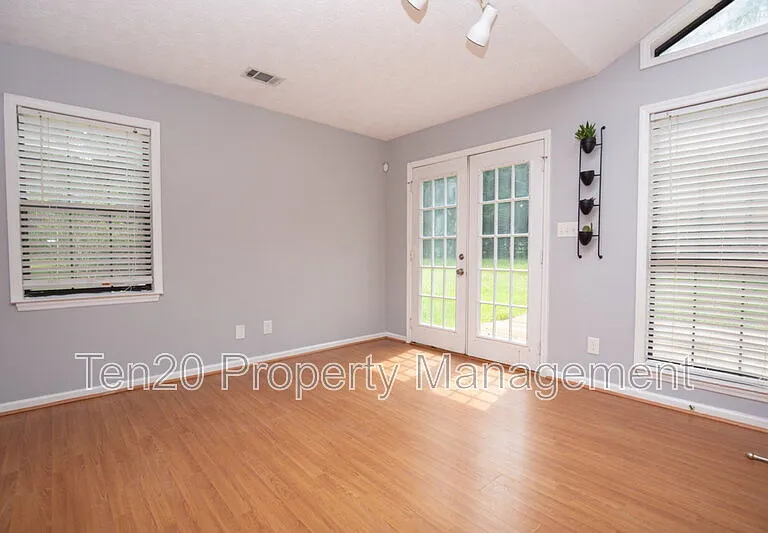 11406 Mehaffey Rd — Photo 16