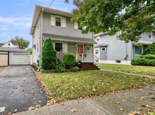 5 Vreeland Ave, Rutherford, NJ 07070