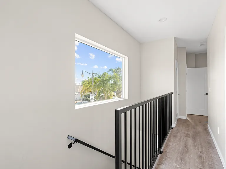 4926 Rockford Dr — Photo 10