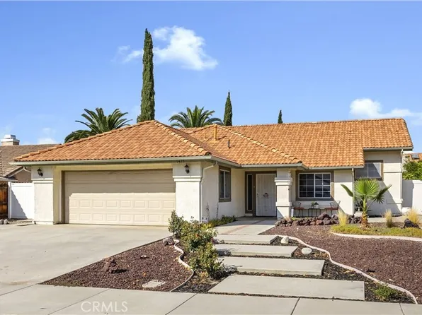 1427 E Beringer Dr, San Jacinto, CA 92583