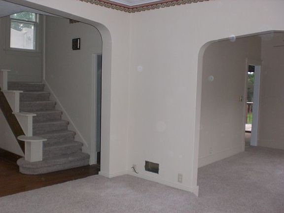 4th image of 1238 N Park Ave
