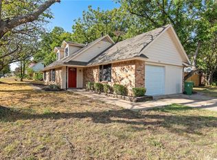 1700 Foster Dr, Arlington, TX 76012