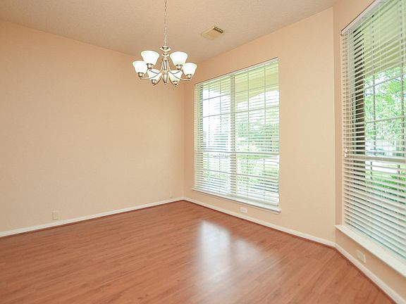 5th image of 8023 Hidden Terrace Dr