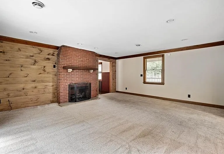 6050 Walton Rd — Photo 15