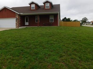 270 Red Bud Ln, Hollister, MO 65672