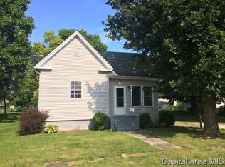 1036 Beesley Ave, Jacksonville, IL 62650