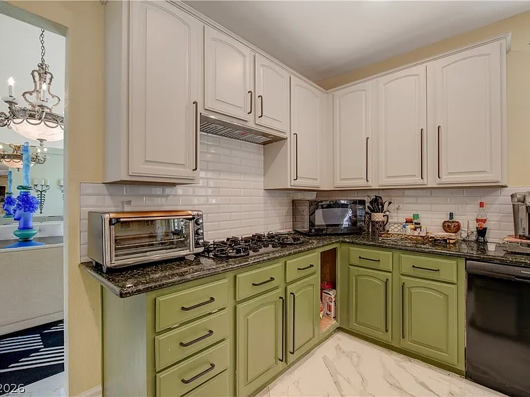 7613 Hackensack Ct — Photo 14
