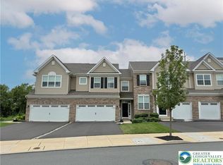 306 Redclover Ln, Allentown, PA 18104