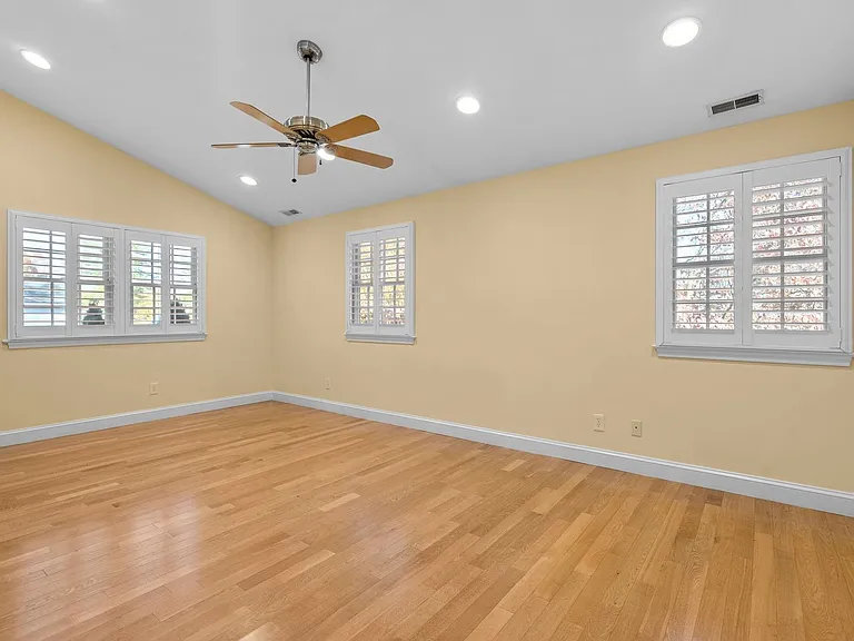 4116 Warner St — Photo 25