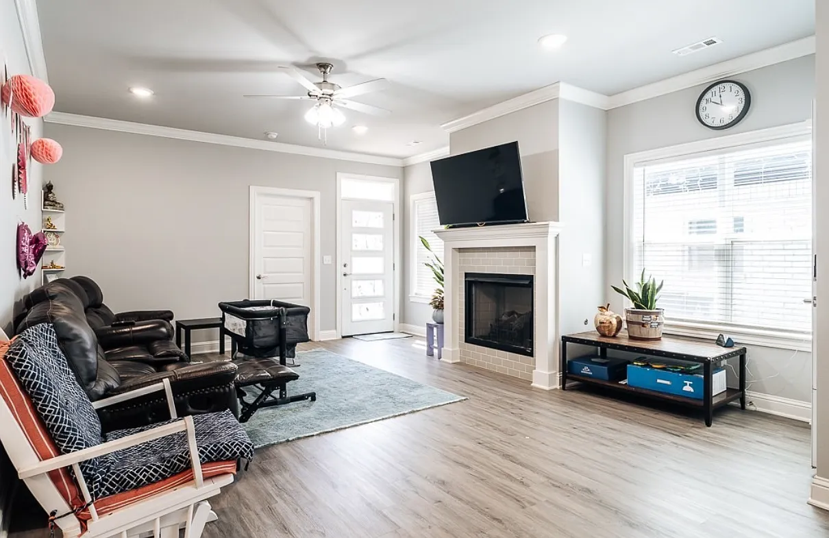 3 bed, 1321 sqft, $1,795 — Photo 4