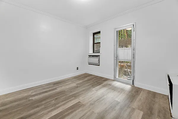 Rented by REAL New York | media 14