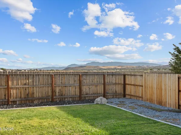 1054 Iron King Dr, Sparks, NV 89441