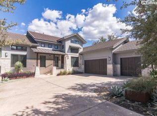 408 Luna Vista Dr, The Hills, TX 78738