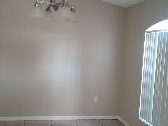5th image of 3011 Higate Dr