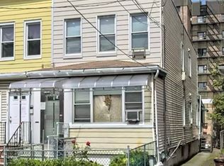3119 137th St #2, Flushing, NY 11354