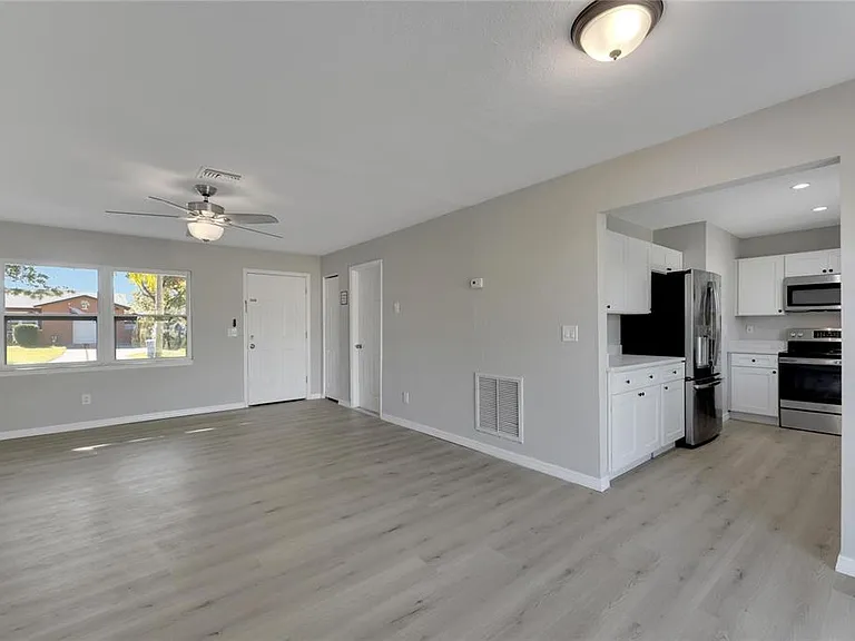 527 Fox Run Trl — Photo 14