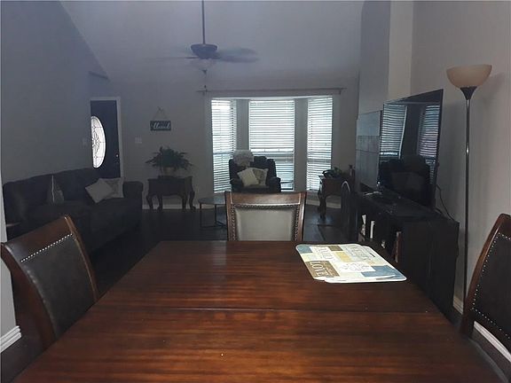 4th image of 6613 Shadydell Dr