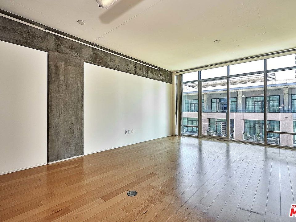 1st image of 1100 S Hope St APT 1305
