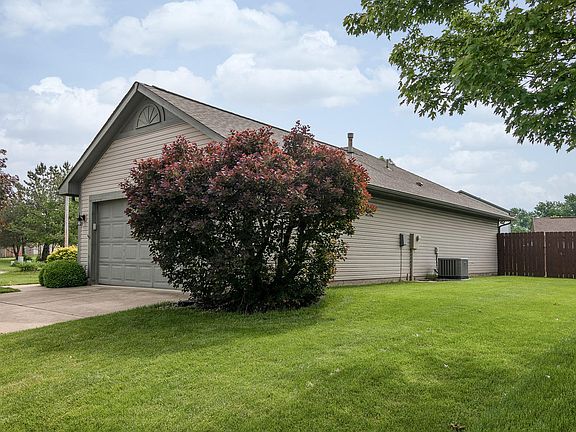 5th image of 100 Buckcreek Ct