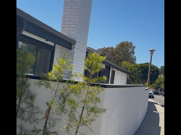 1339 Avenida De Cortez — Photo 3