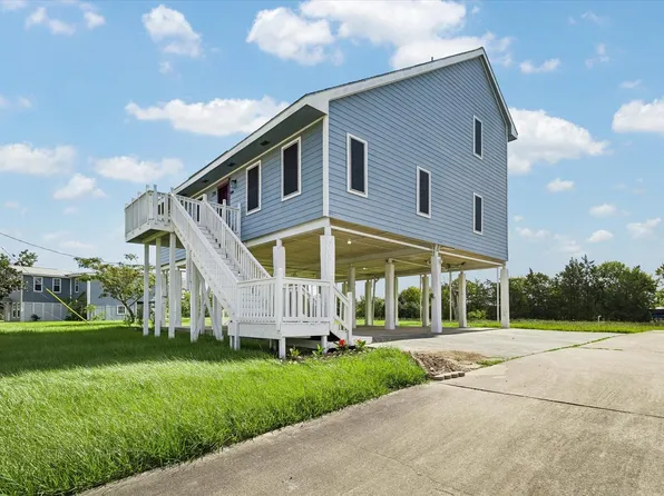 216 Rue Orleans St, Baytown, TX 77520