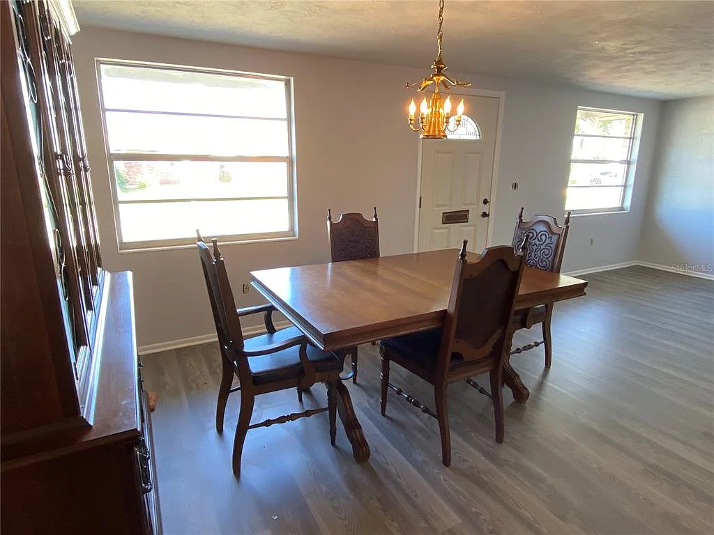 2 bed, 2.0 bath, 1368 sqft, $1,650 — Photo 3