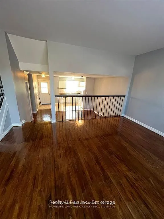 3 bed, $2,850 — Photo 2