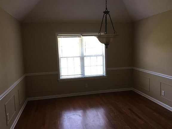 4th image of 1661 Grangewood Cv