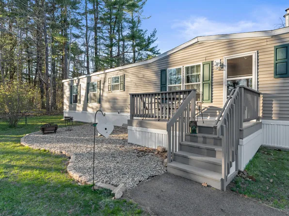 15 Ryefield Drive, Old Orchard Beach, ME 04064