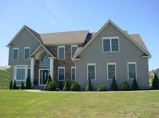 304 Wexford Ln, Elmira, NY 14905